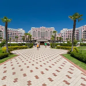 4* Курортный комплекс Majestic